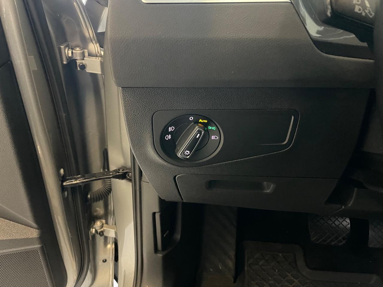 Volkswagen Tiguan 2.0 TDI SCR DSG 4MOTION Business Led Telec.