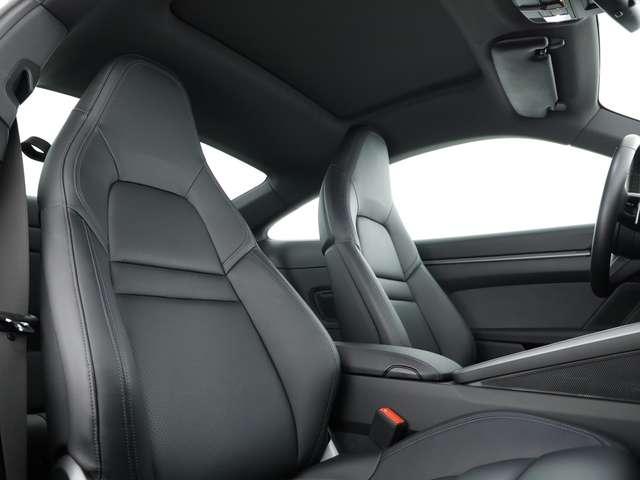 Porsche 992 coupe 3.0 carrera auto