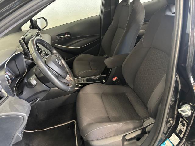TOYOTA Corolla Touring Sports 1.8 Hybrid Business