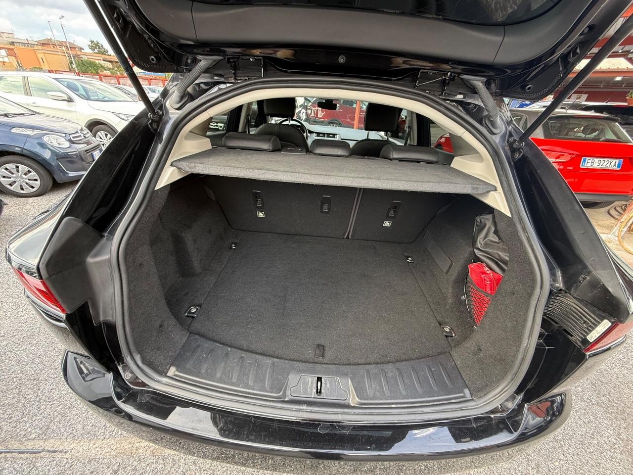 E-Pace 2.0D 150 CV-Rdynamic -rate-garanzia-