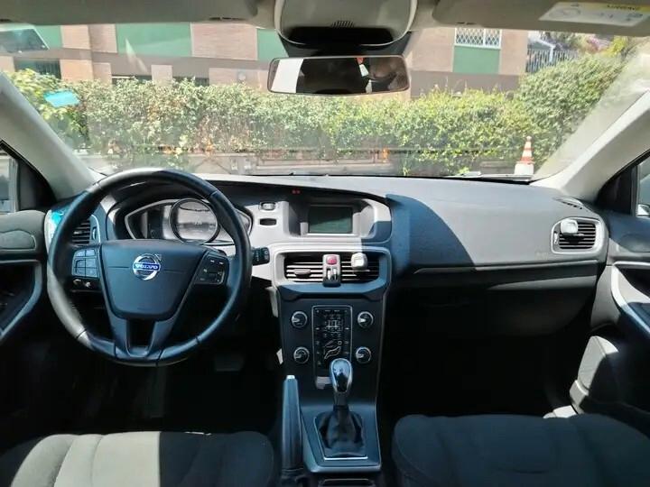 Volvo V40 D2 Geartronic Kinetic