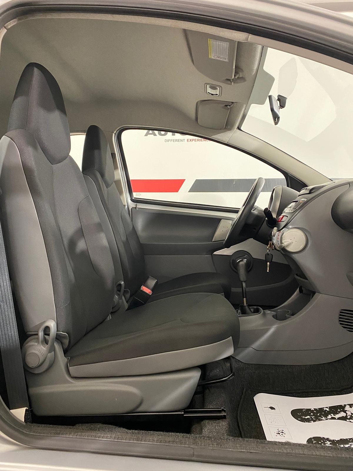 Toyota Aygo 1.0 12V VVT-i 3 porte* NEOPATENTATI *