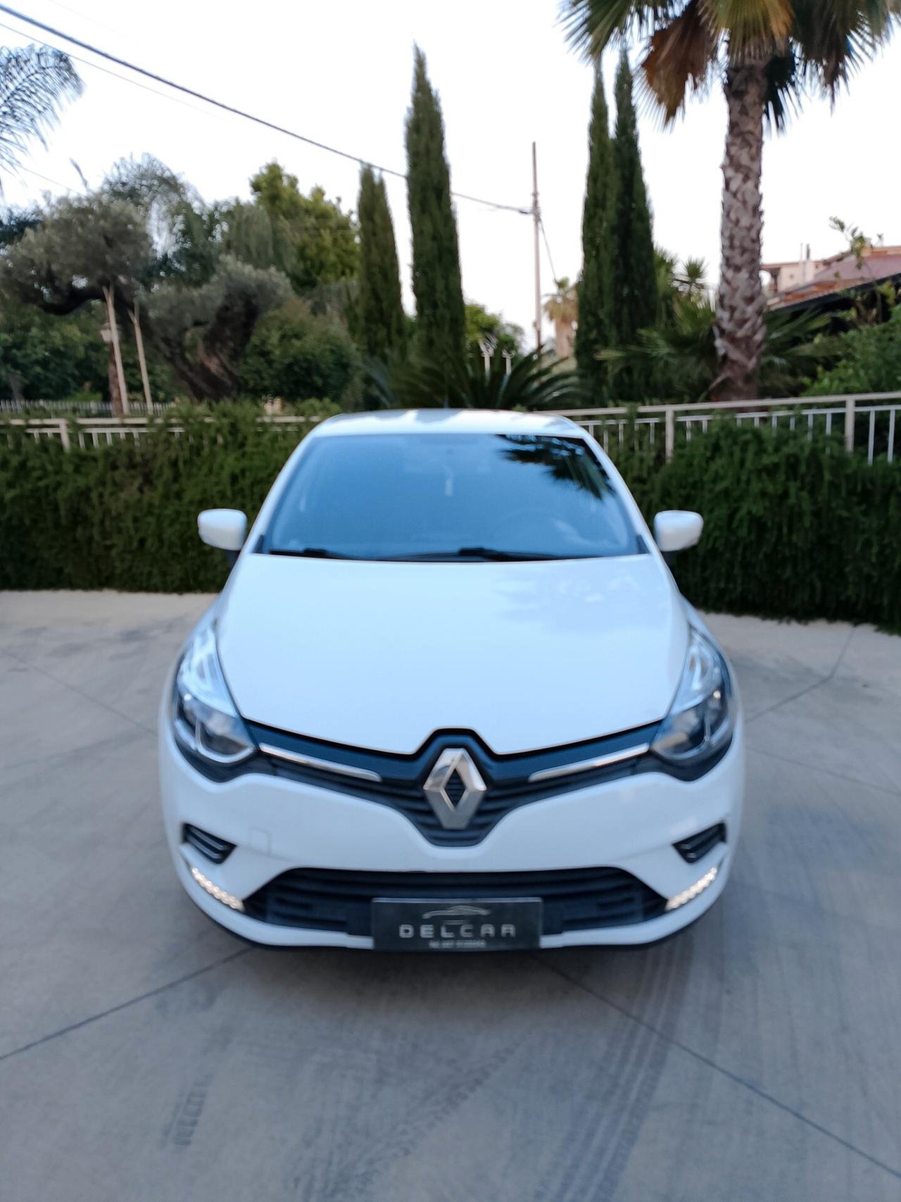 Renault Clio 1.2 75CV 5 porte Zen