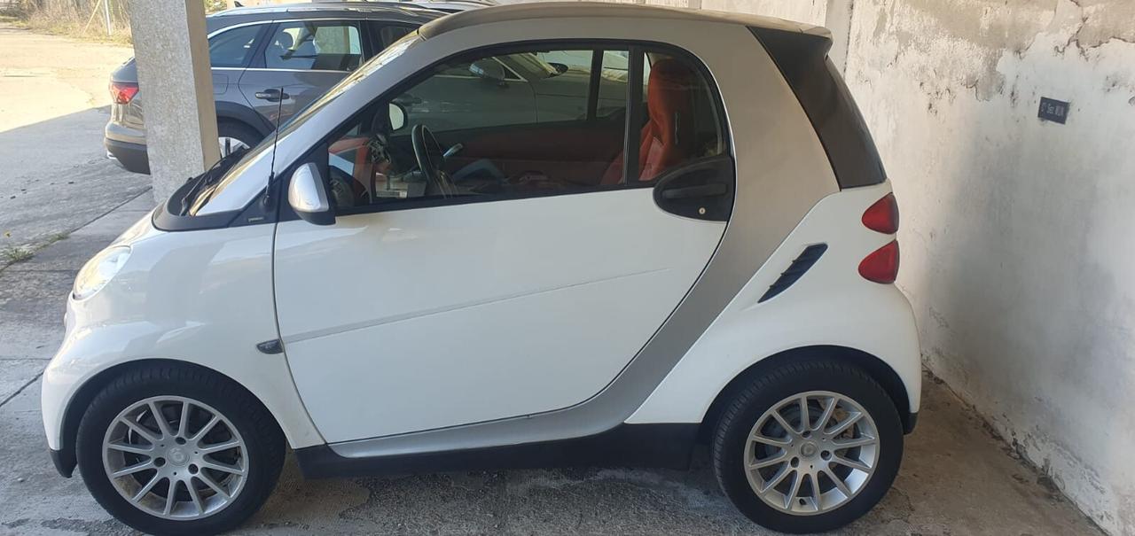 Smart ForTwo 800 33 kW coupé pure cdi