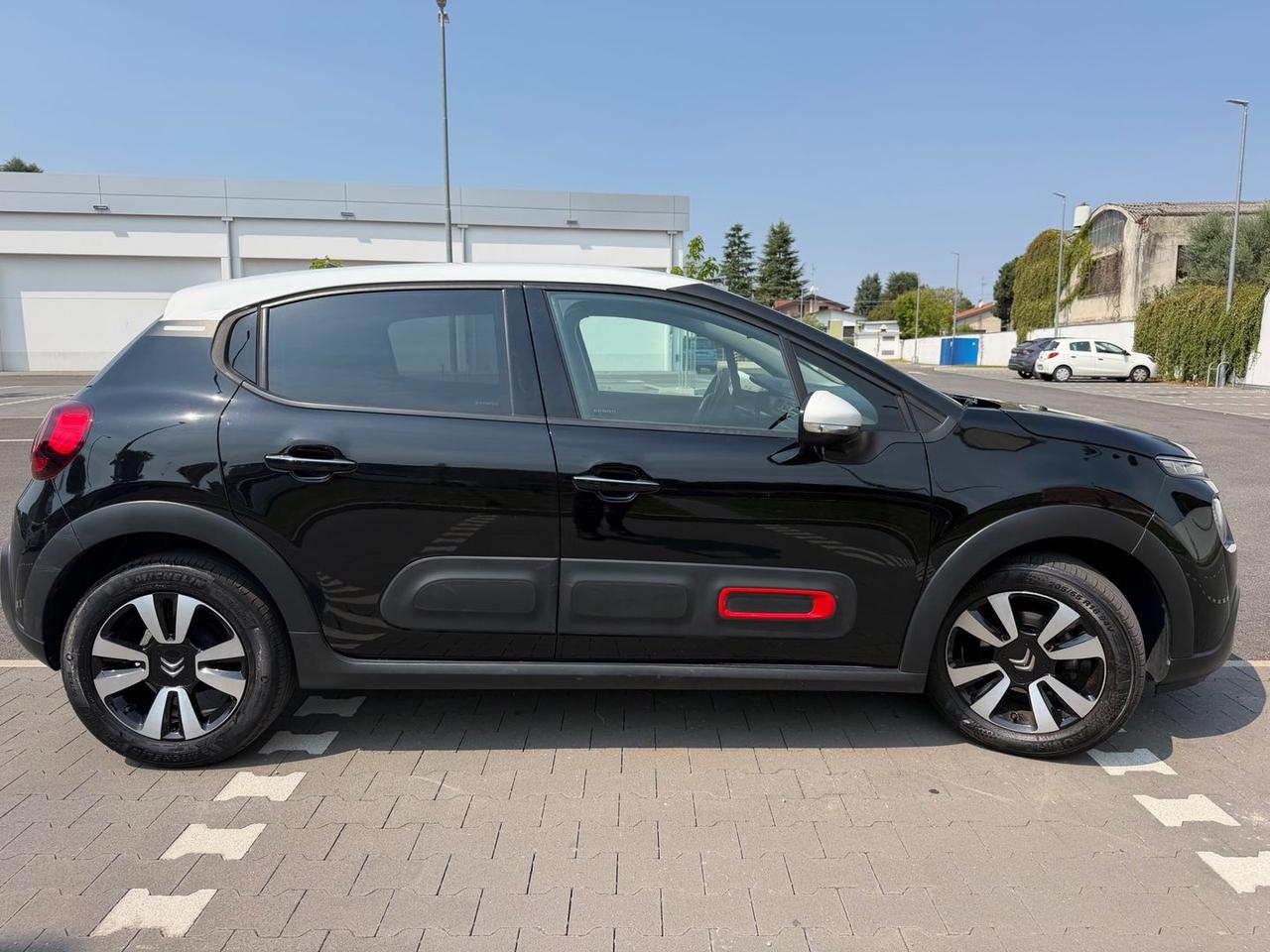 Citroen C3 1.2 Pure Tech 82 Shine #11932