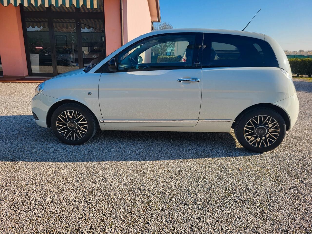 Lancia Ypsilon 1.2 69 CV Diva