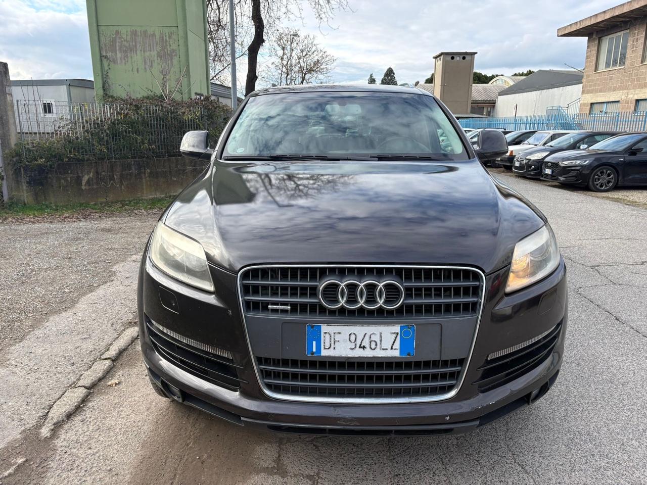 Audi Q7 3.0 V6 TDI 233CV quattro tiptronic 270.000 KM