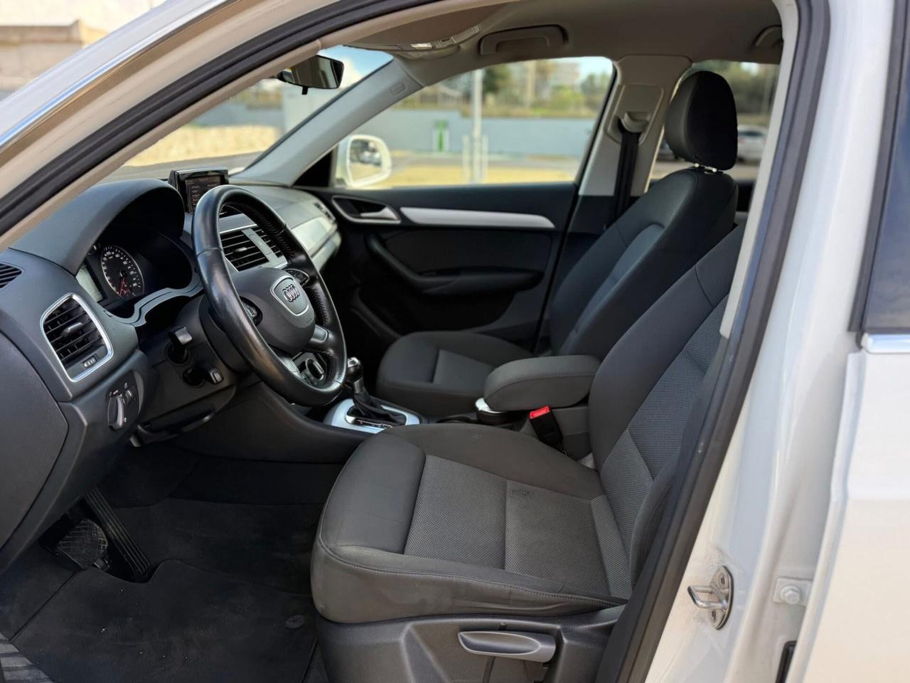 Audi Q3 2.0 TDI 150 CV S tronic Business