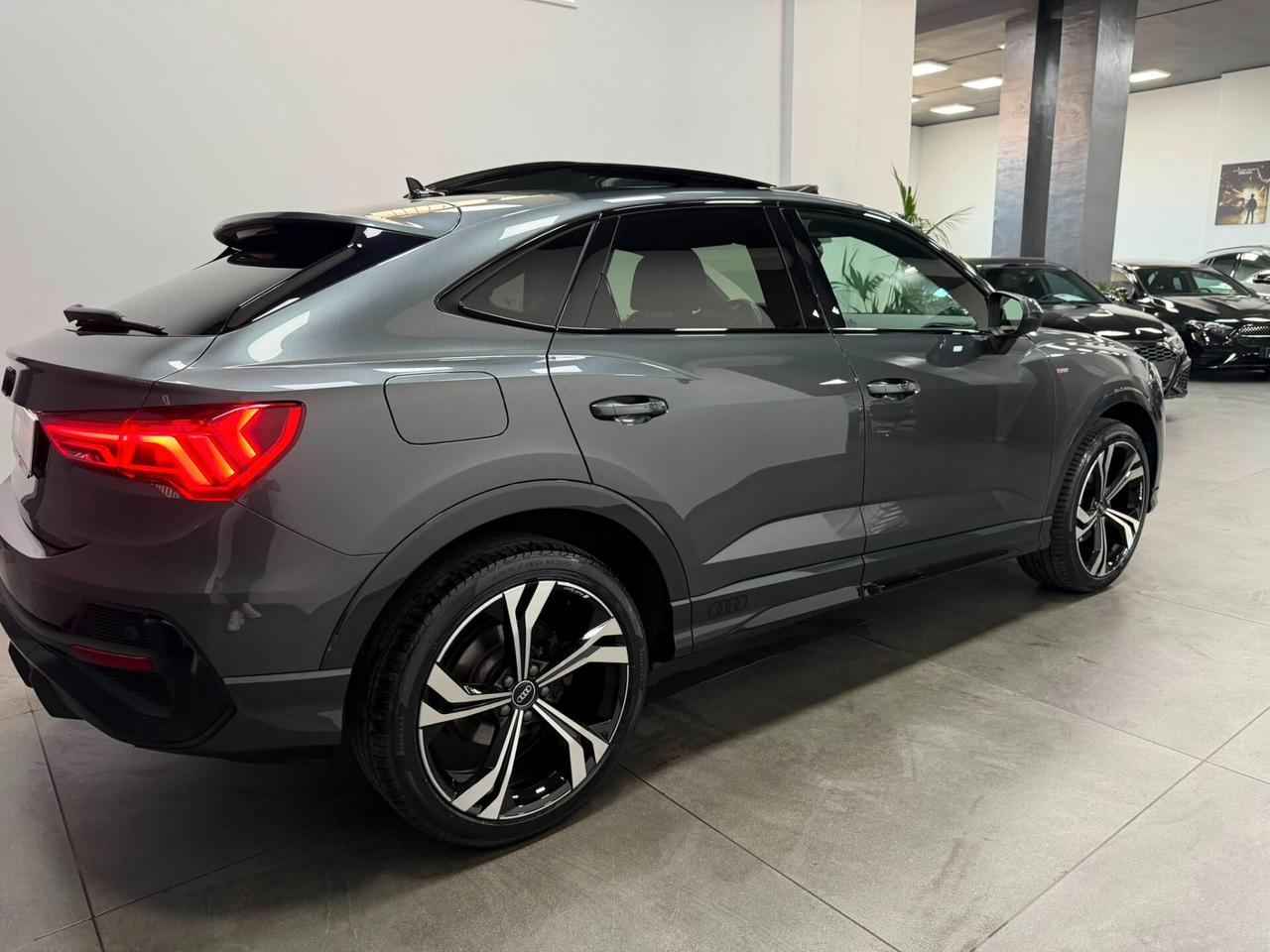 AUDI Q3 SPORTBACK 35 TDI S-tronic S-line