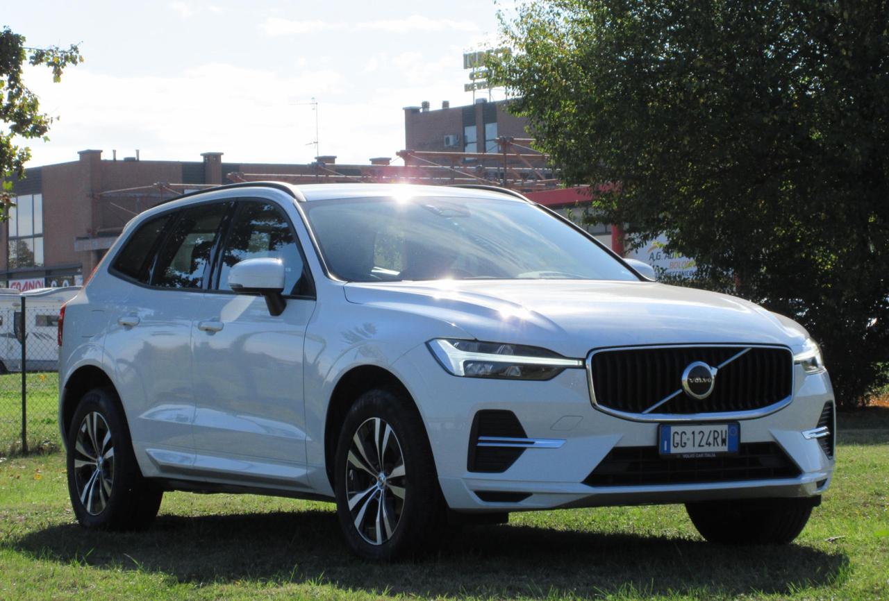 Volvo XC60 2.0 b4 Momentum auto