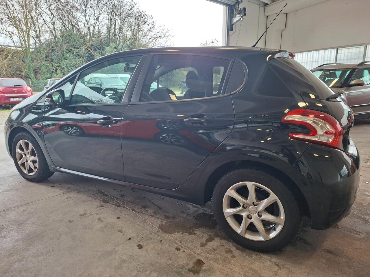 Peugeot 208 1.2 VTi 82 CV 5 porte Access