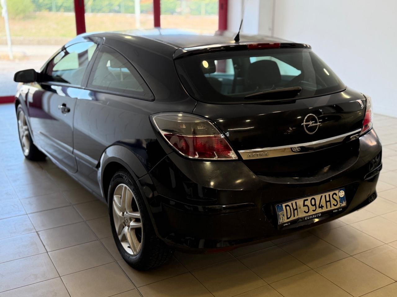 Opel Astra GTC