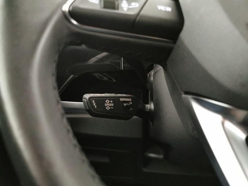 Audi Q3 40 2.0 tfsi Identity Black quattro s-tronic