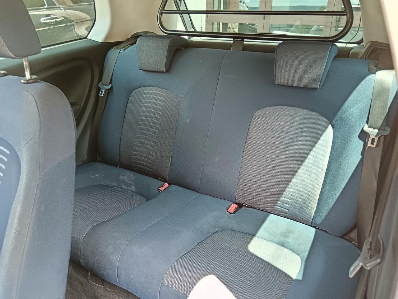 Fiat Grande Punto 1.3 MJT 90CV AUTOCARRO 4 POSTI