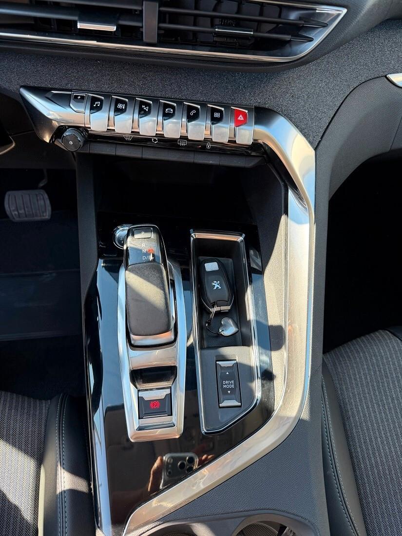 Peugeot 3008 Hybrid 225 e-EAT8 GT Pack