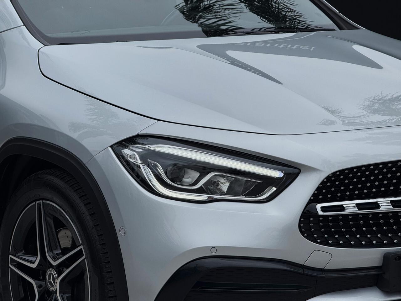 Mercedes-Benz GLA 200 d Premium AMG TETTO