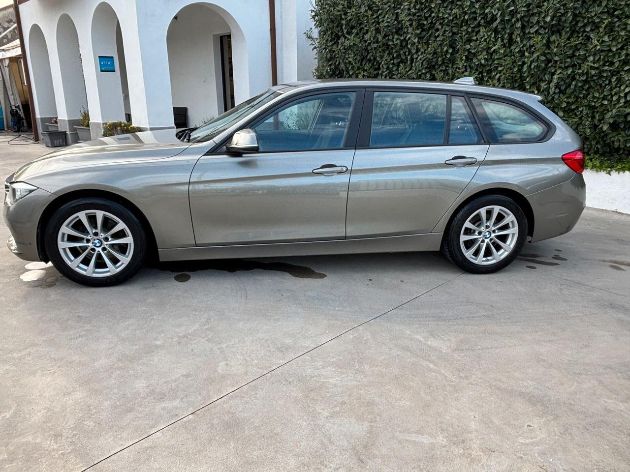 Bmw 320d Touring automatico