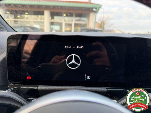 MERCEDES-BENZ GLA 180 d Automatic Premium