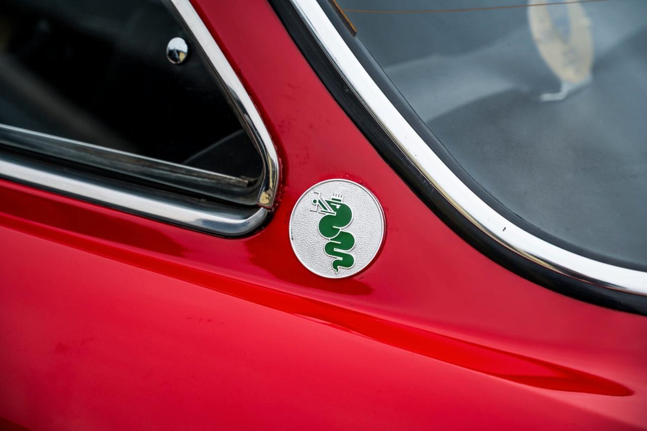 Alfa Romeo 2000 GT VELOCE