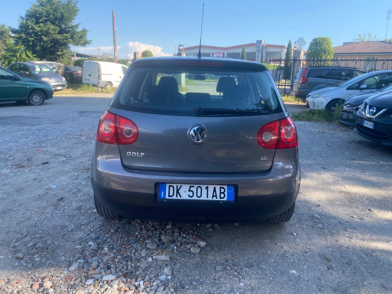 Volkswagen Golf 1.6 16V FSI 5p. Comfortline