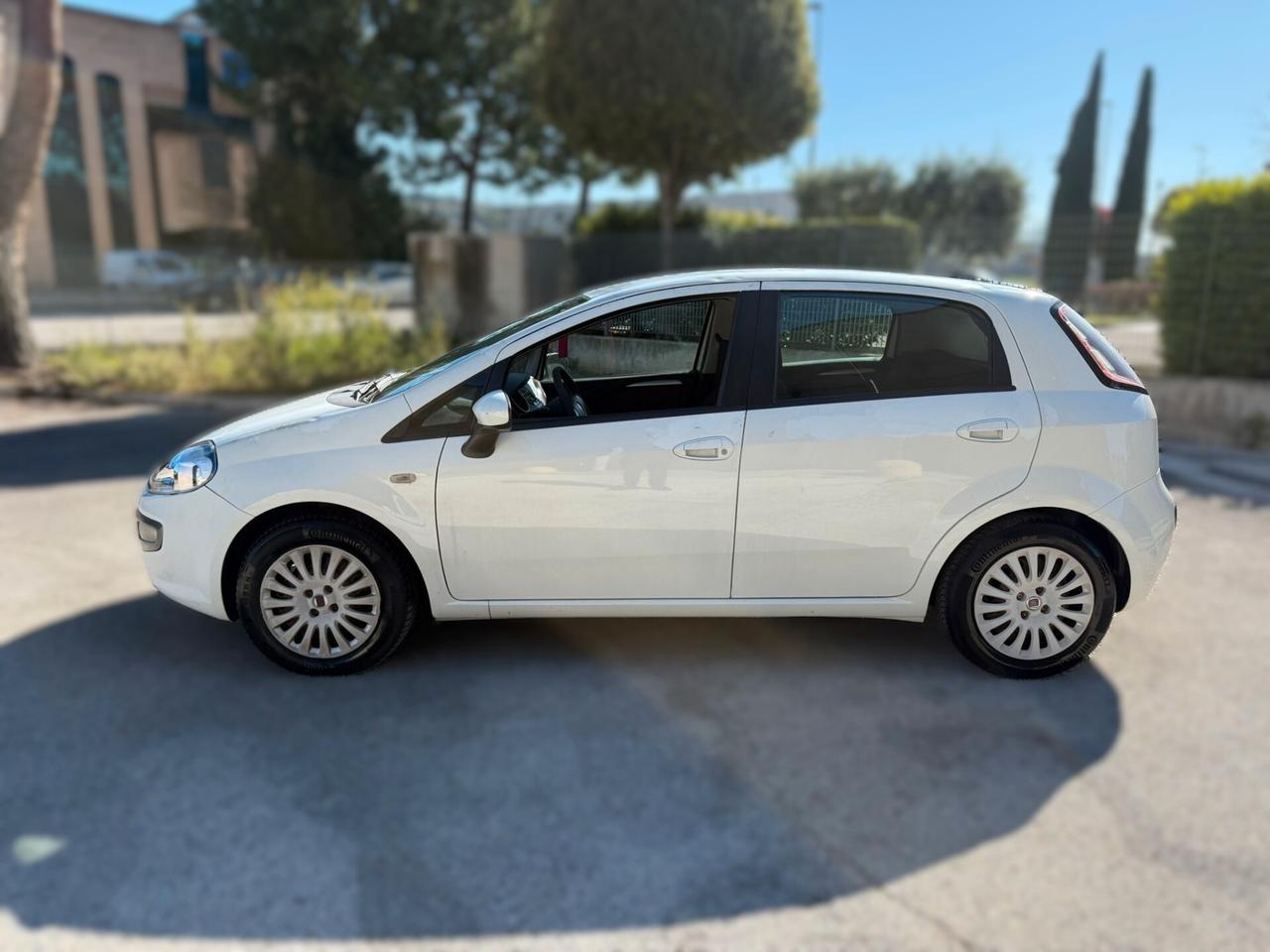 FIAT PUNTO EVO 1.3 DIESEL 2010 12 MESI DI GARANZIA