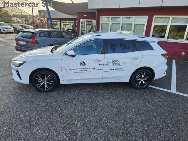 MG MG5 MG5 Luxury Long Range - GN040SG