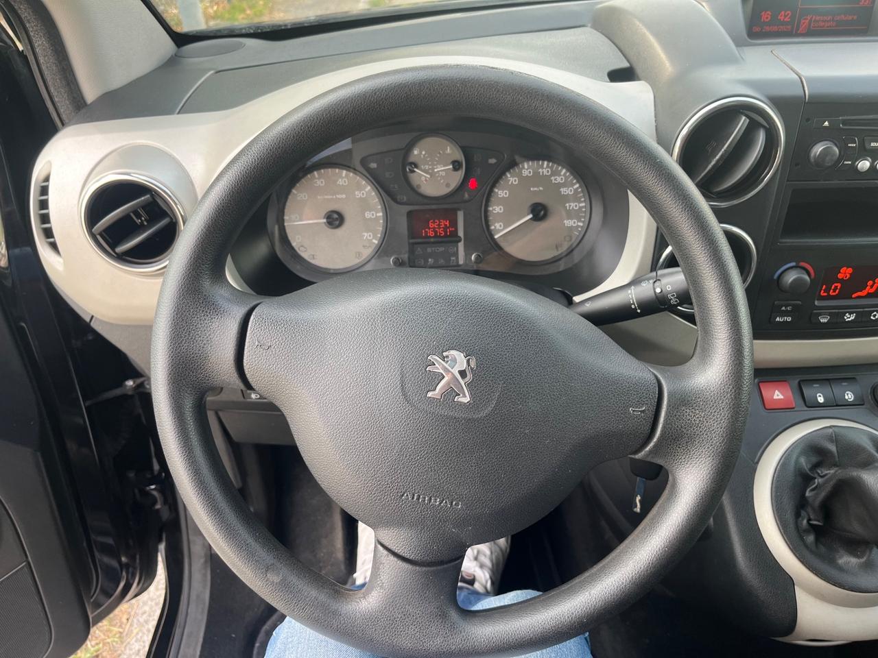 Peugeot Partner Tepee 1.6 HDi 92CV Outdoor 2013
