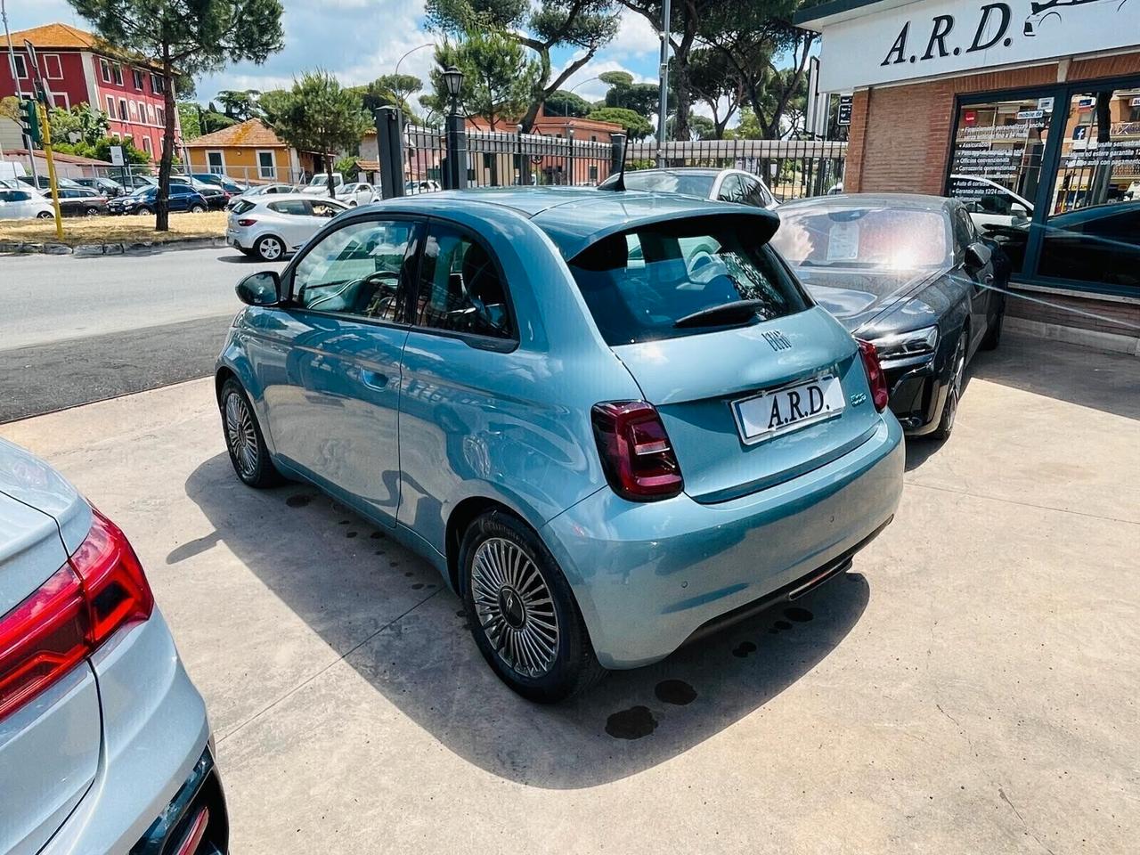 Fiat 500 Icon Berlina 42 kWh