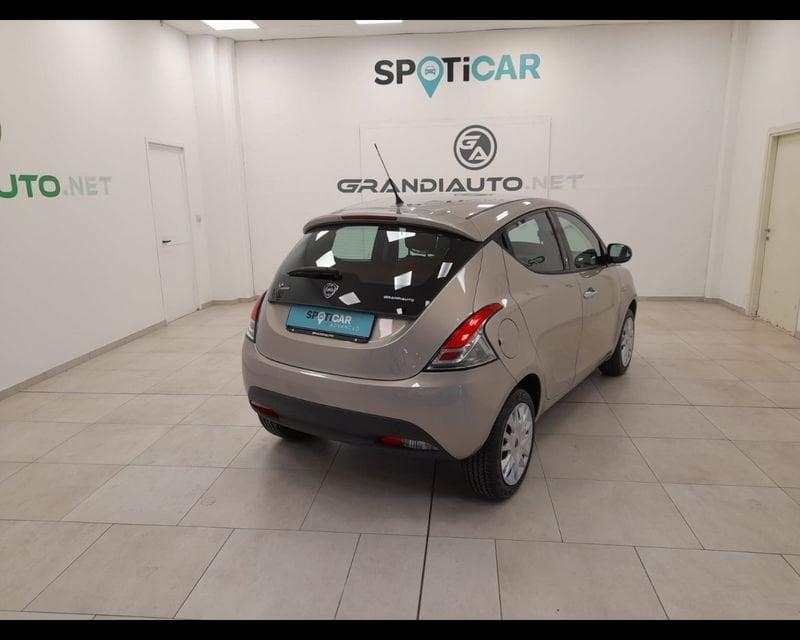 Lancia Ypsilon III 2011 1.2 8v Silver 69cv