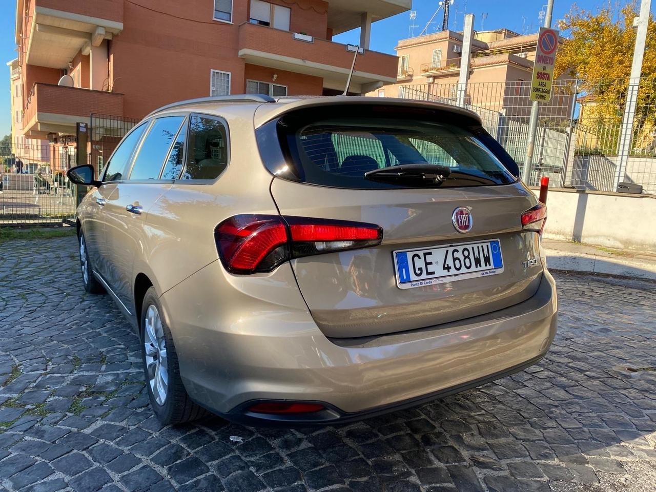 Fiat Tipo 1.4 T-Jet 120CV GPL SW Lounge