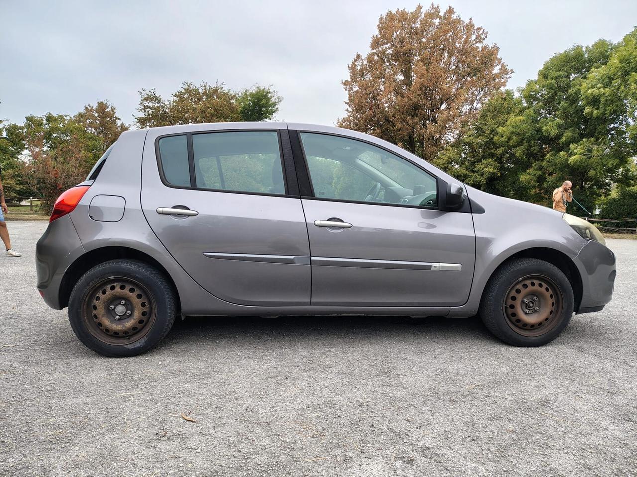 Renault Clio 1.2 16V 5 porte GPL Dynamique
