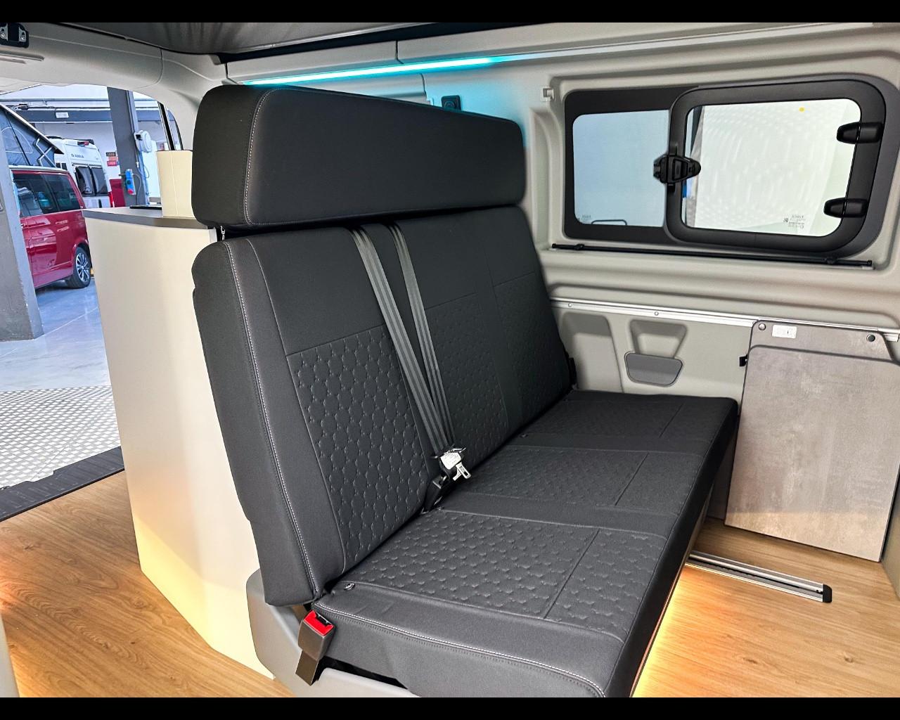 FORD Transit Nugget 320 2.0 Ecoblue 170cv aut. PC