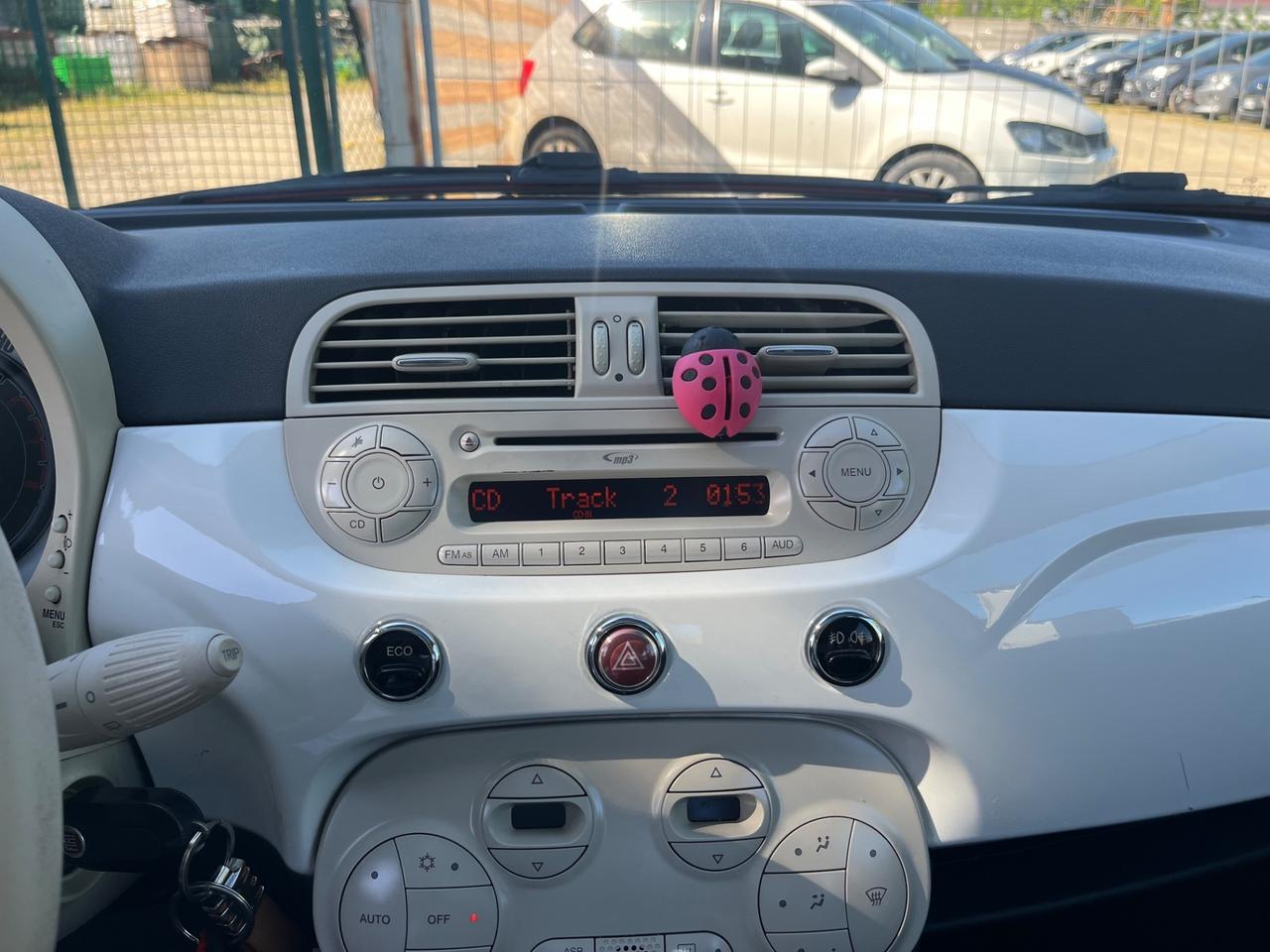 Fiat 500 0.9 TwinAir Turbo Lounge 2011 137.000 KM