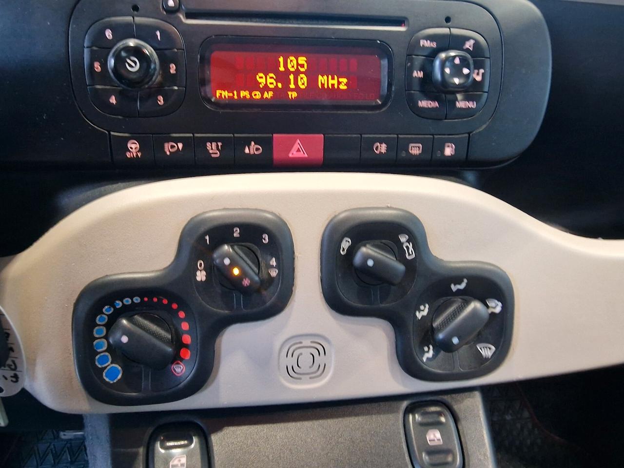 Fiat Panda 0.9 TwinAir Turbo Natural Power Lounge