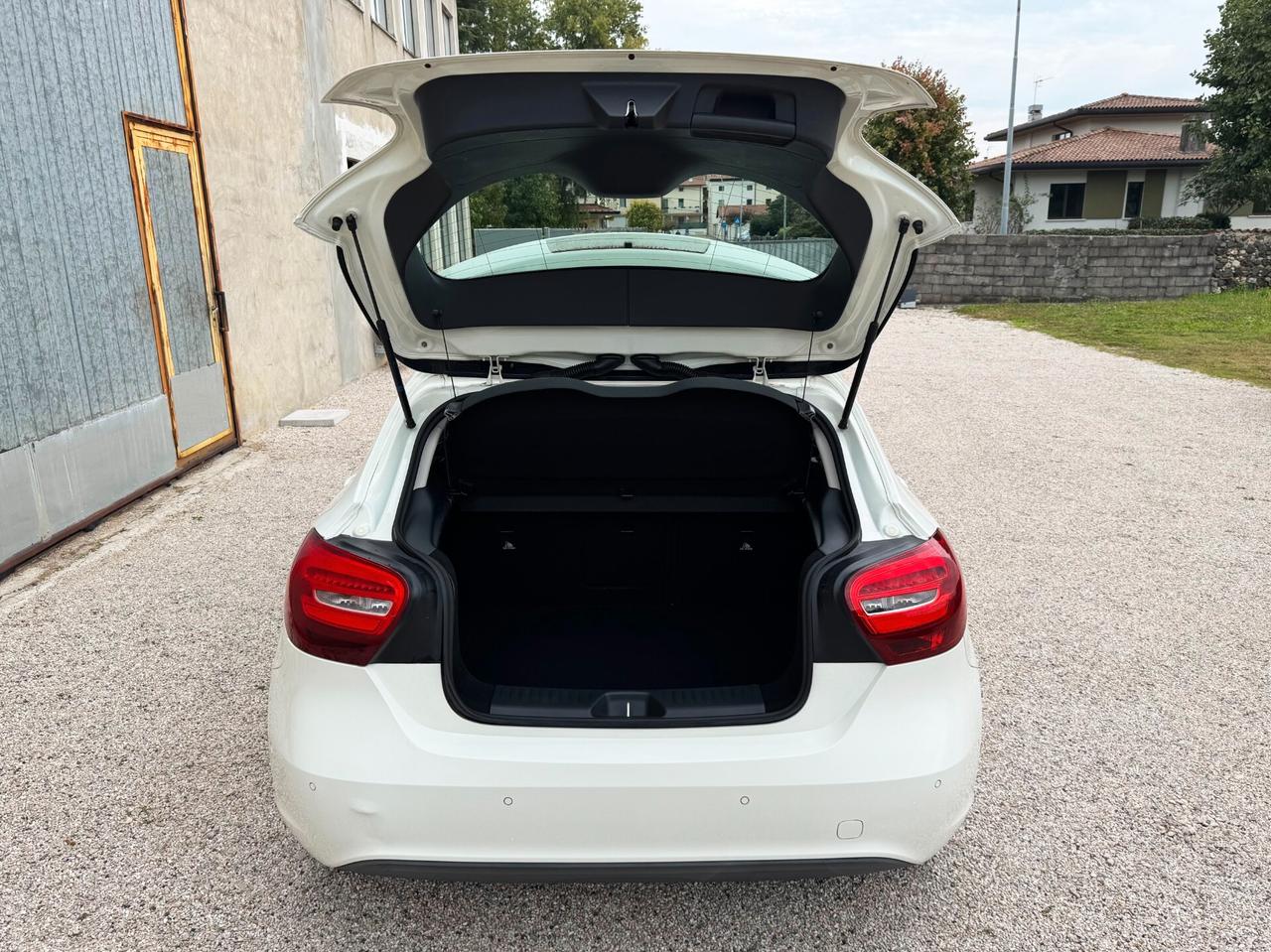 Mercedes A 180 Executive auto | CARPLAY+GARANZIA