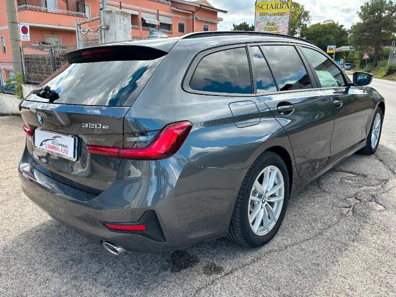 BMW Serie 3(G20/1-80/1) 320e Touring Business A...
