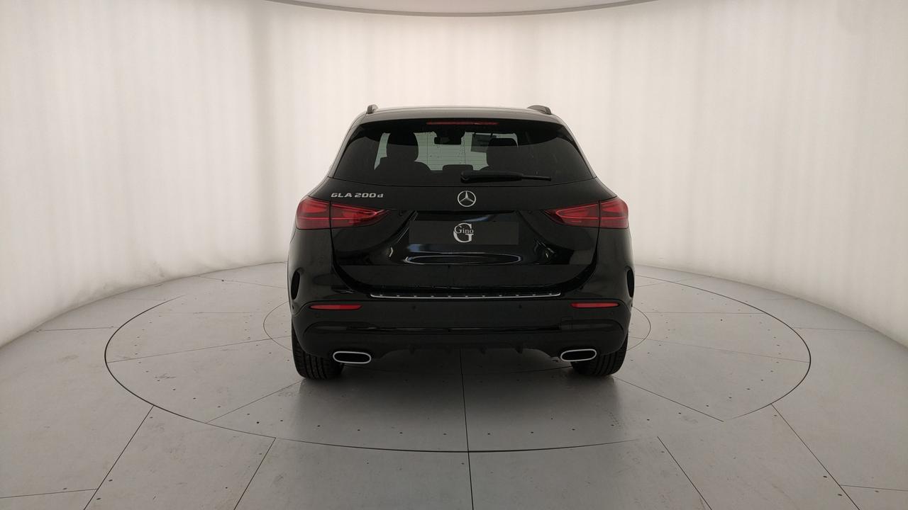 Mercedes-Benz GLA 200 d automatic