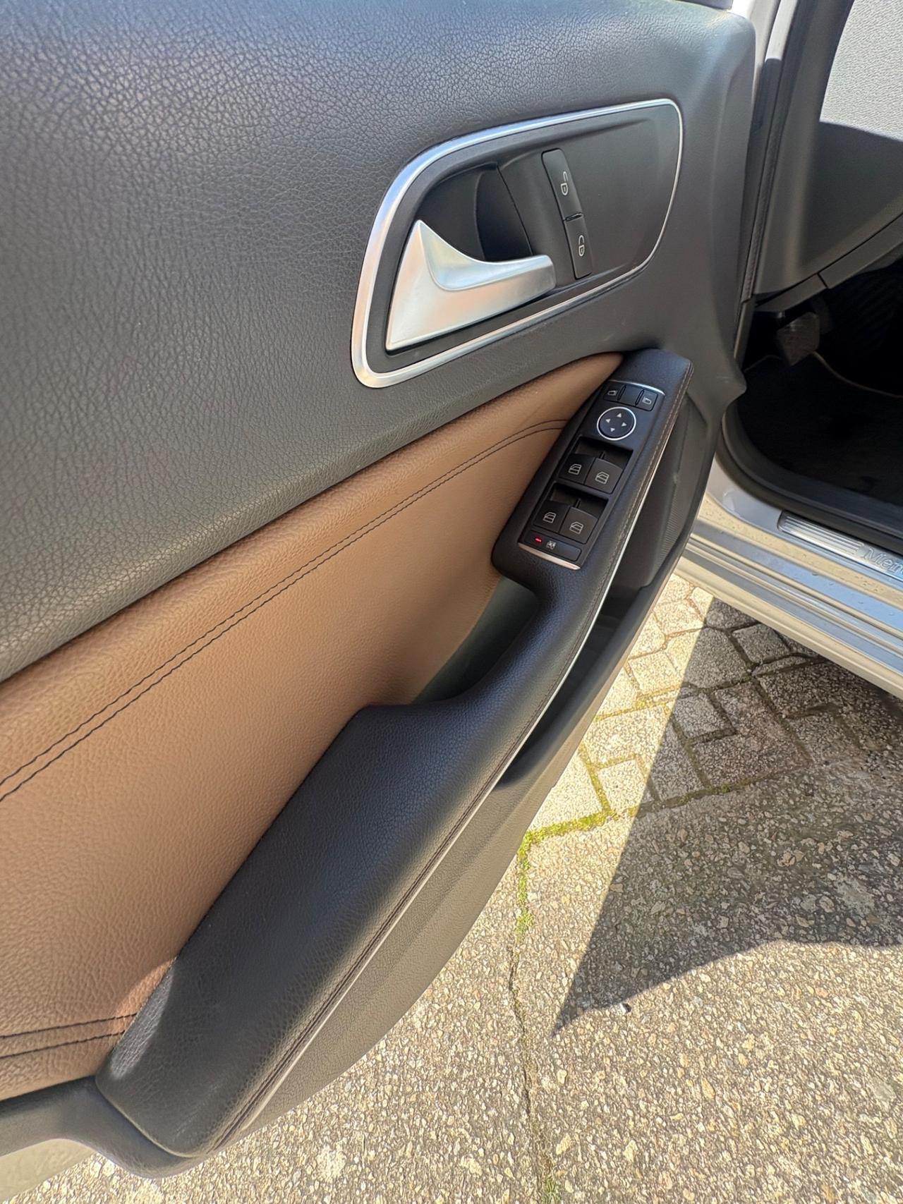 Mercedes-benz A 180 CDI BlueEFFICIENCY Automatic Sport