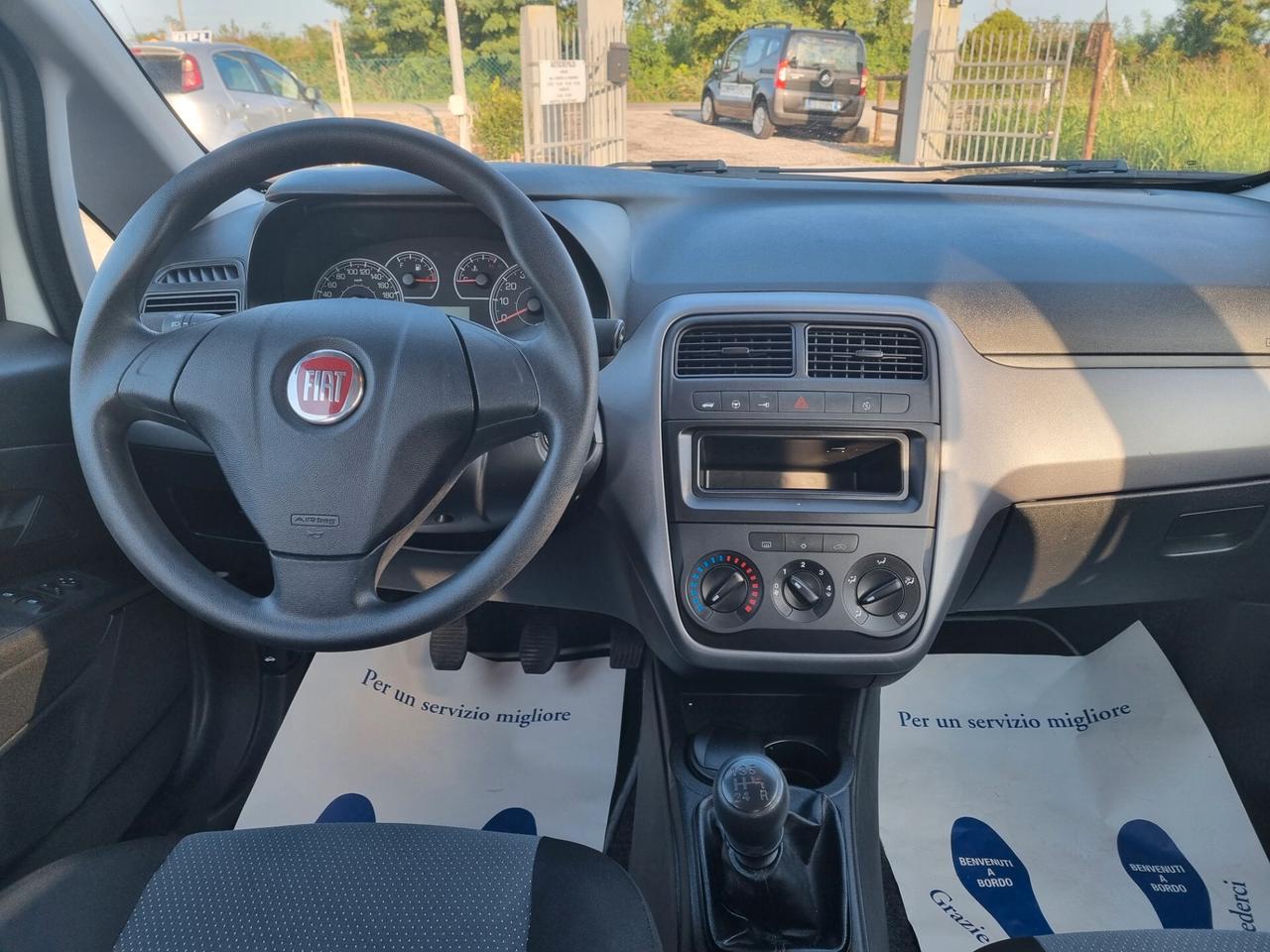 FIAT GRANDE PUNTO 1.2 69CV "NEOPATENTATI"