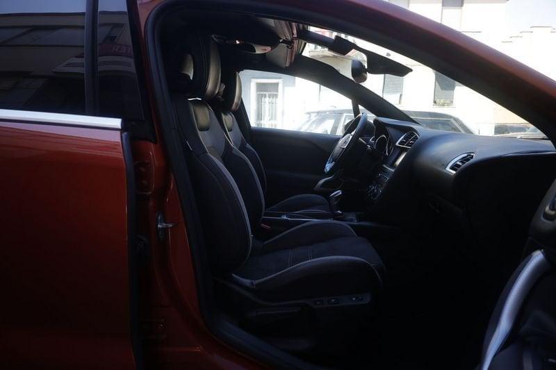 DS DS4 Crossback DS DS4 Crossback 2.0 BlueHDi 180cv S&S EAT6 Sport Chic 133KW ANNO 2016