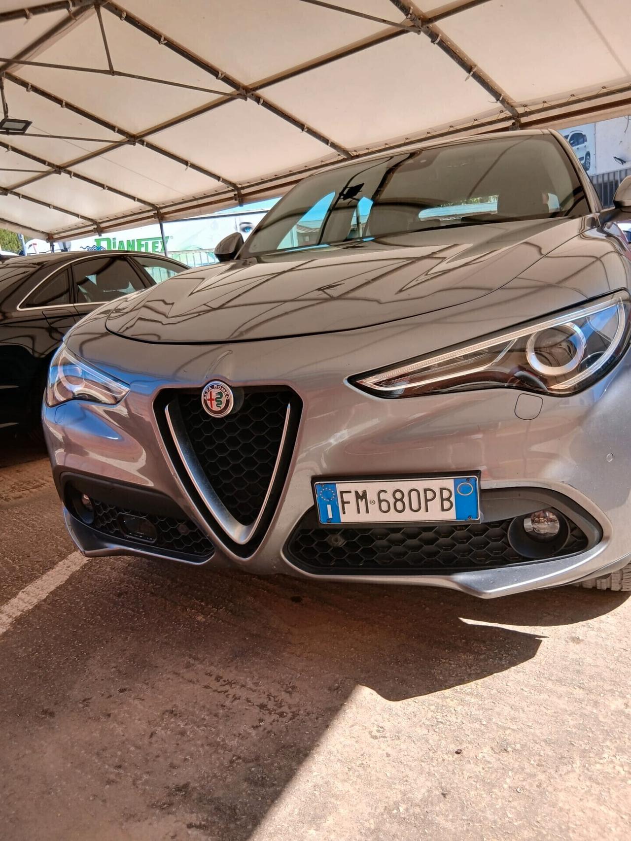 Alfa Romeo Stelvio 2.2 Turbodiesel 210 CV AT8 Q4