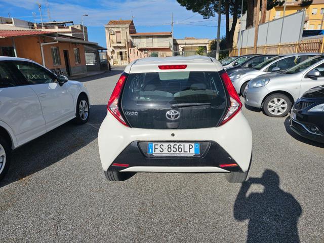 TOYOTA Aygo 1.0 VVT-i 72 CV 5 porte x-play