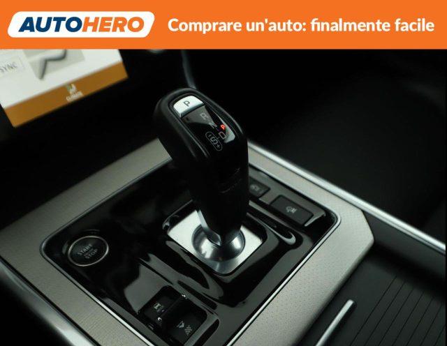 JAGUAR XE 2.0 D 204 CV AWD aut. R-Dynamic Black