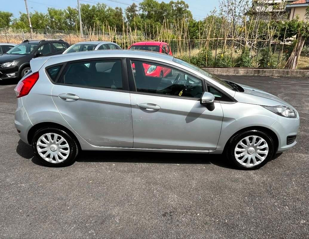 Ford Fiesta 1.5 tdci 75cv 5p