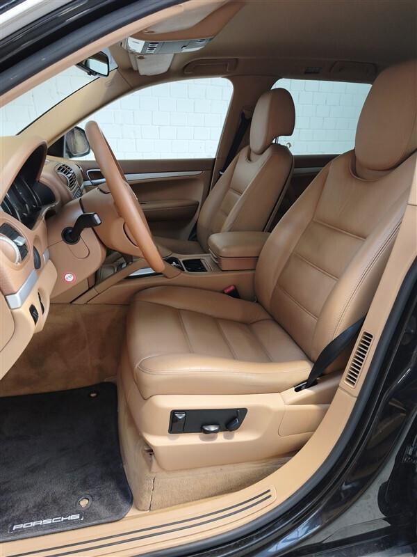 Porsche Cayenne 3.2 V6 cat !!! KM 140.000 !!! ASI in corso