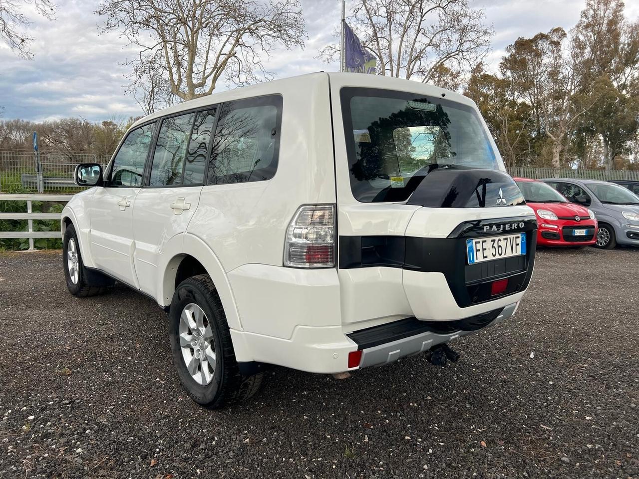 Mitsubishi Pajero 3.2 DI-D 16V aut. 5p. Intense DPF