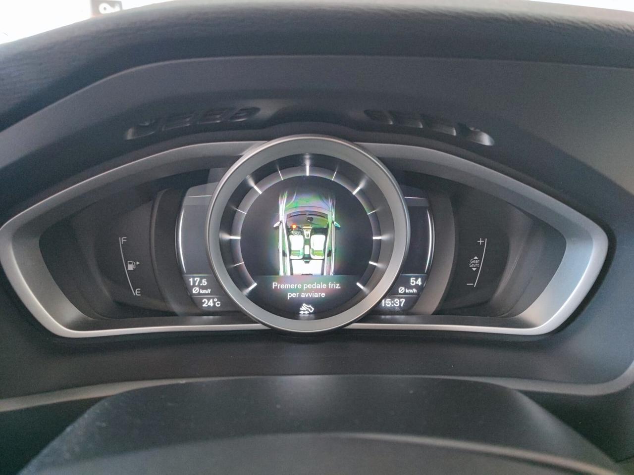 Volvo V40 D2 R-design