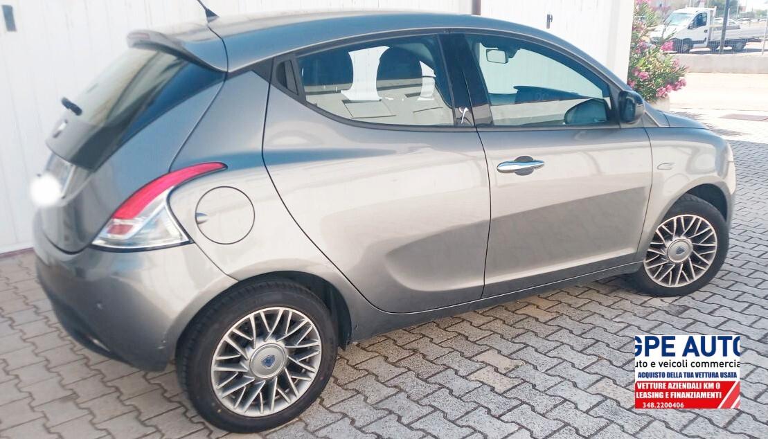 Lancia Ypsilon 1.2 69 CV 5 porte S&S Platinum