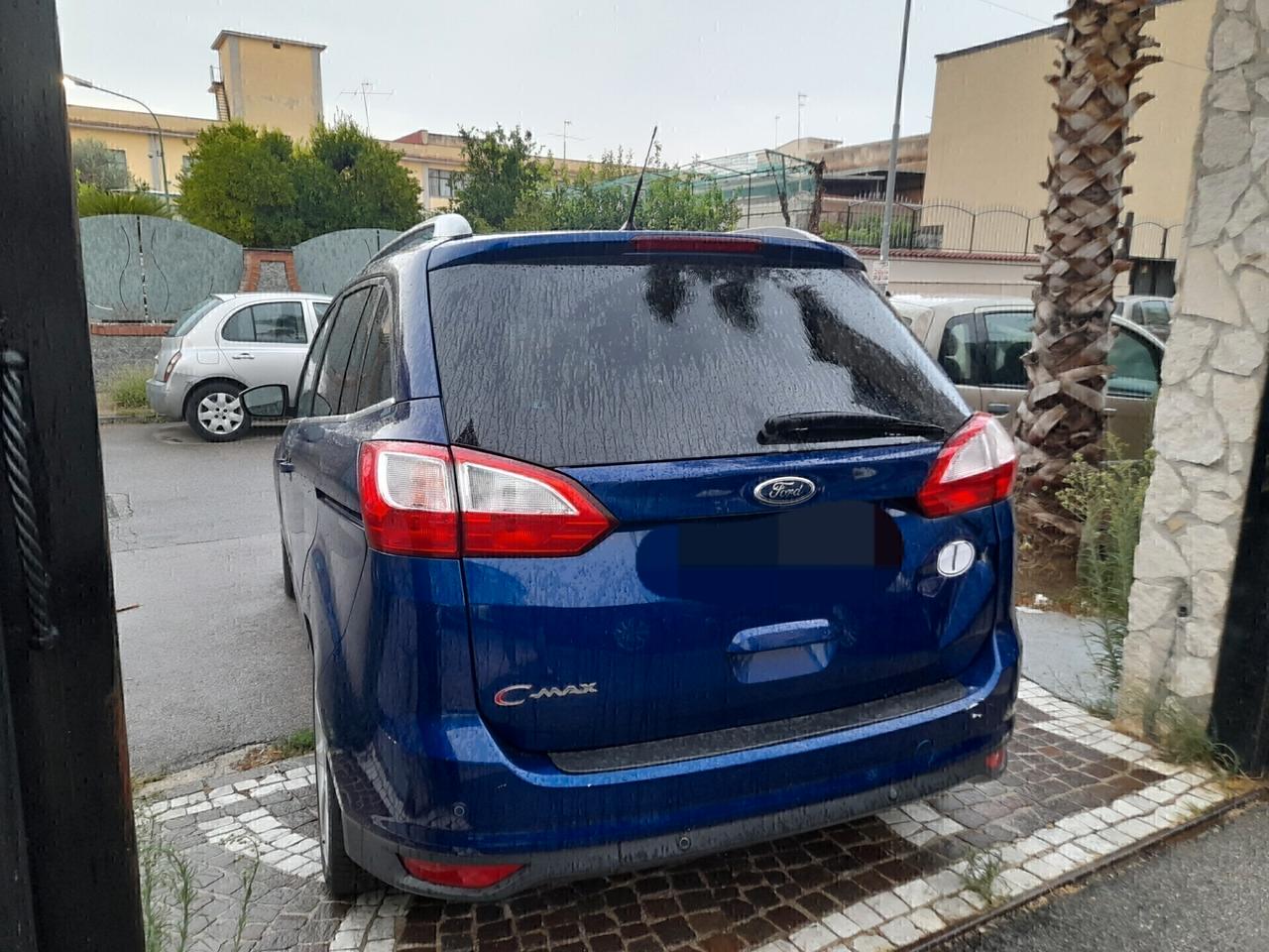 CAMBIO AUTOMATICO - 7 POSTI - GUIDA A DESTRA