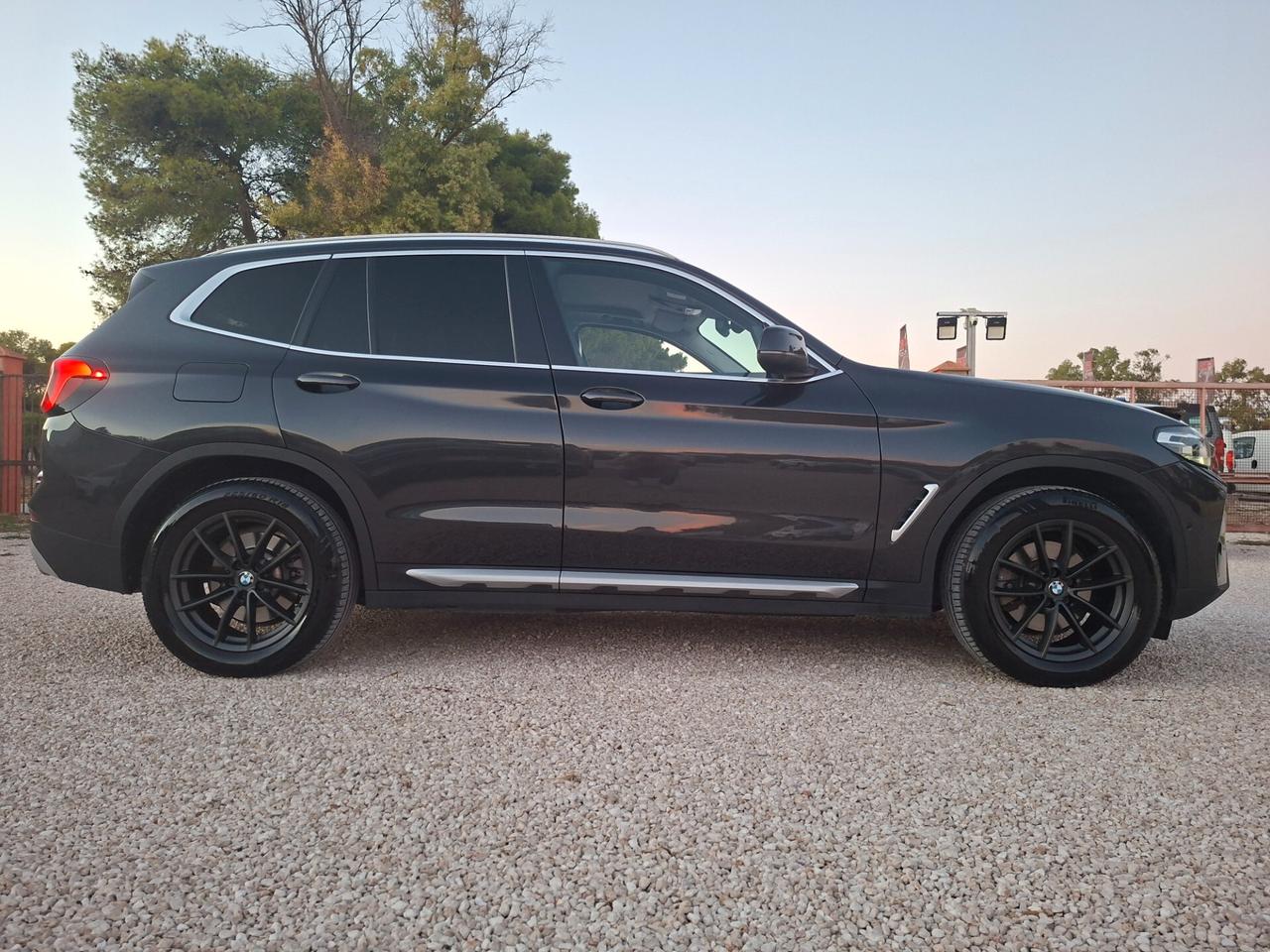 Bmw X3-18d-150CV *NAVY*LED*TELECAMERA